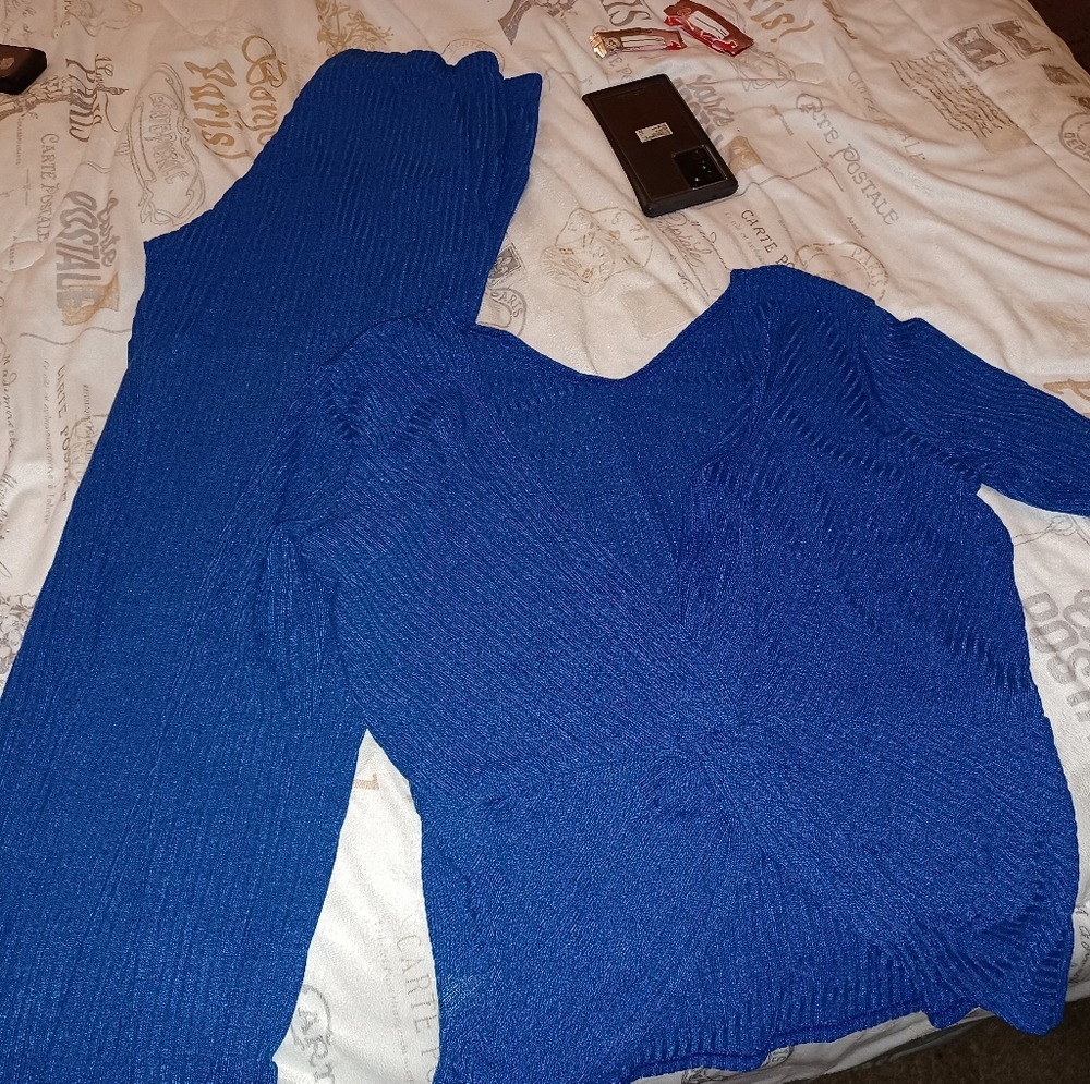 Sweater like blue cross front 2 piece size xl